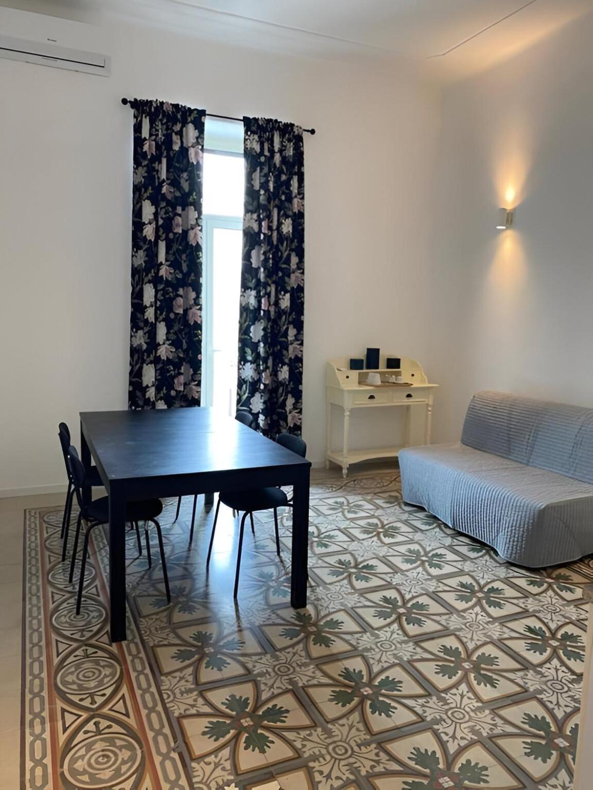 Bari Landlord 242 - Central Station Apartments Eksteriør billede